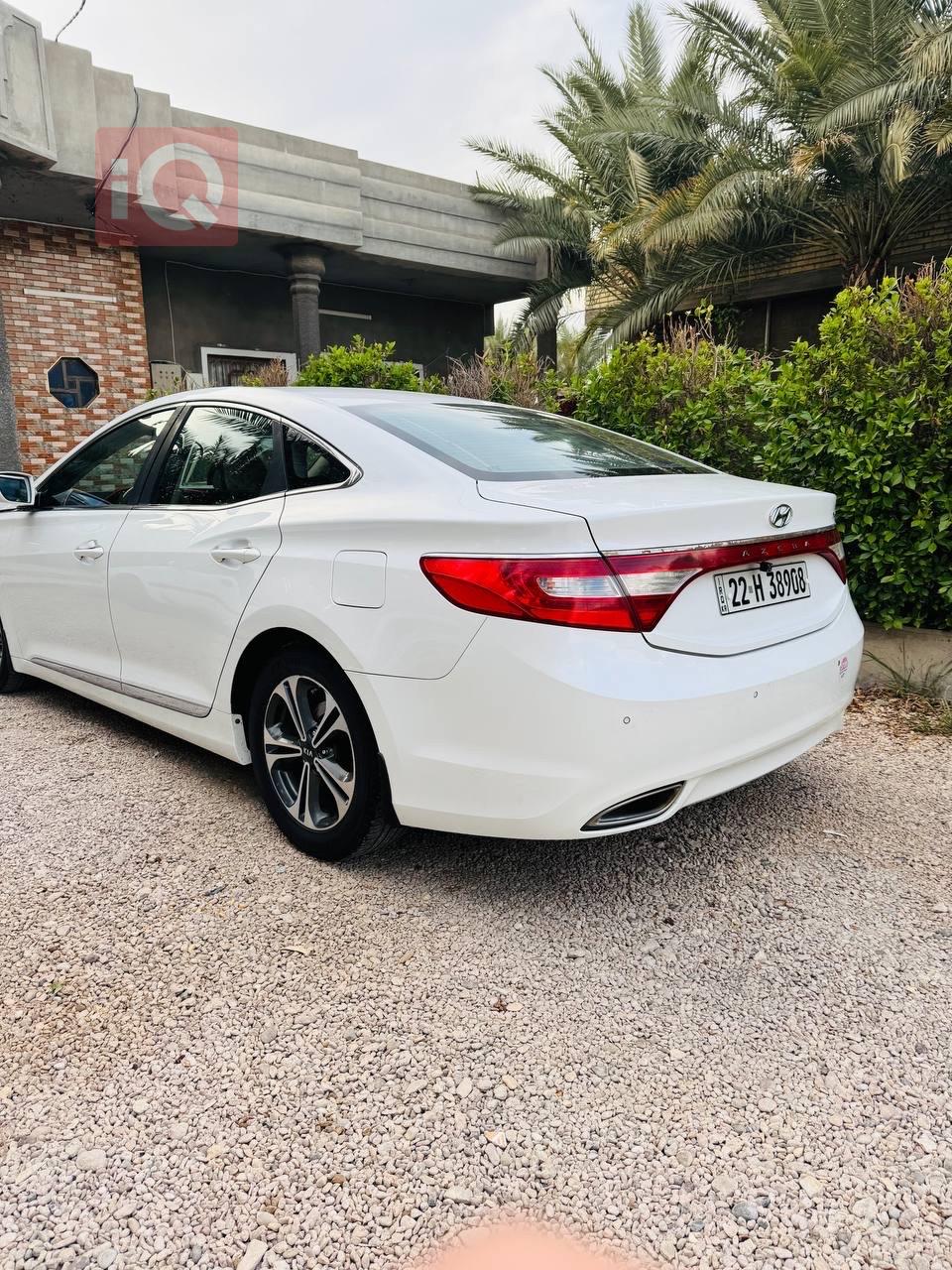 هيونداي أزيرا